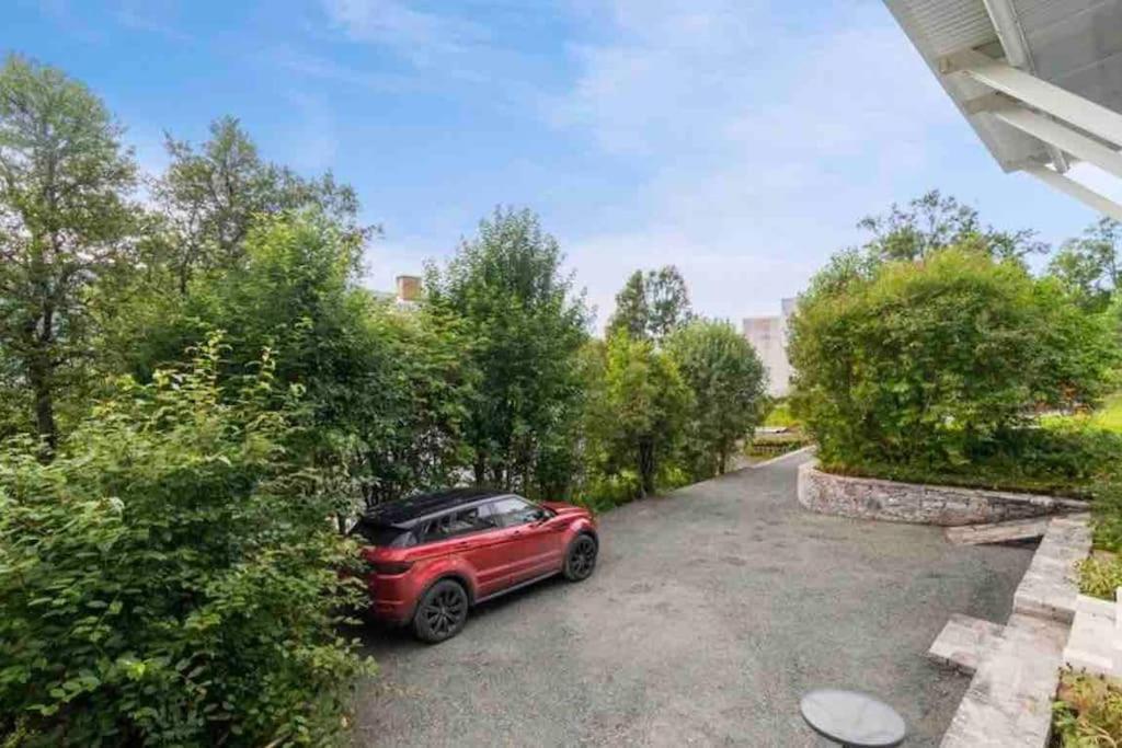 Central Apartment In Tromso With Parking Place Exterior foto